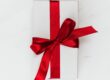 Confezione regalo elegante con fiocco rosso, idea regalo con olio extravergine di oliva italiano - Frantoio Gentili